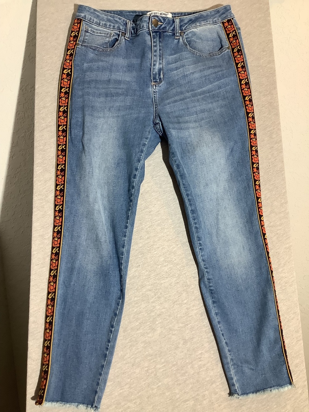 Light Wash Side-Trim Embroidered Floral Women’s Jeans - Velvet Heart